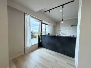 宝塚市雲雀丘山手、マンションの画像です