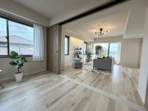 宝塚市雲雀丘山手、マンションの画像です