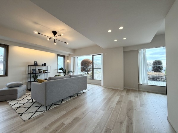 宝塚市雲雀丘山手、マンションの画像です