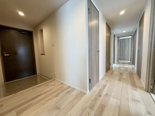 宝塚市雲雀丘山手、マンションの画像です