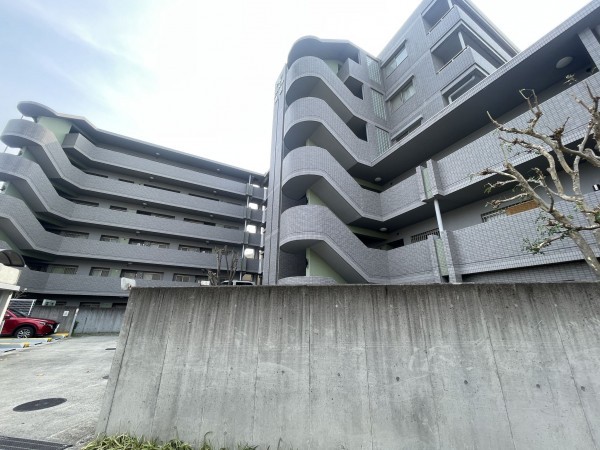 池田市宇保町、マンションの画像です