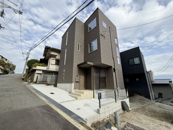 池田市五月丘、新築一戸建ての画像です