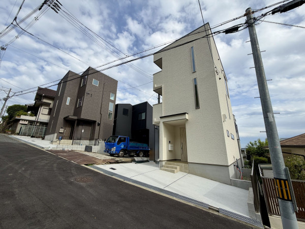 池田市五月丘、新築一戸建ての画像です