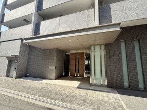 川西市中央町、マンションの画像です