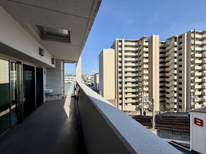 川西市中央町、マンションの画像です