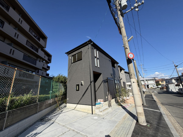 池田市五月丘、新築一戸建ての画像です