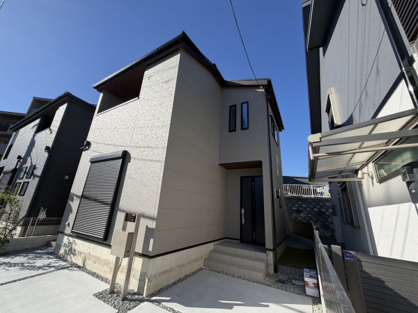 池田市五月丘、新築一戸建ての画像です