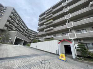 池田市五月丘、マンションの画像です