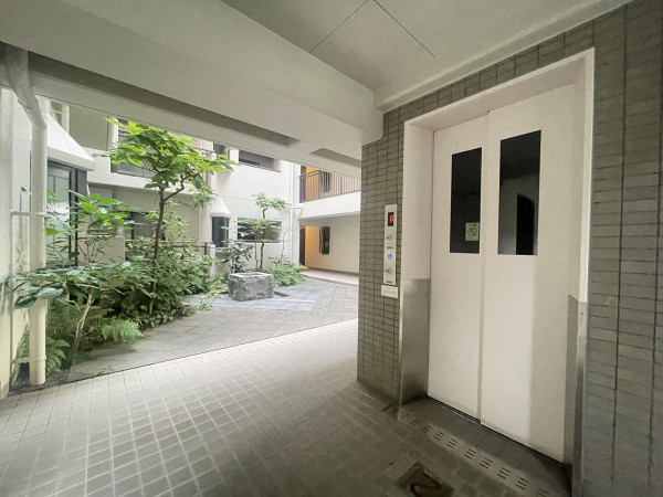 池田市五月丘、マンションの画像です
