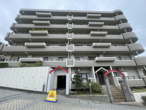 池田市五月丘、マンションの画像です