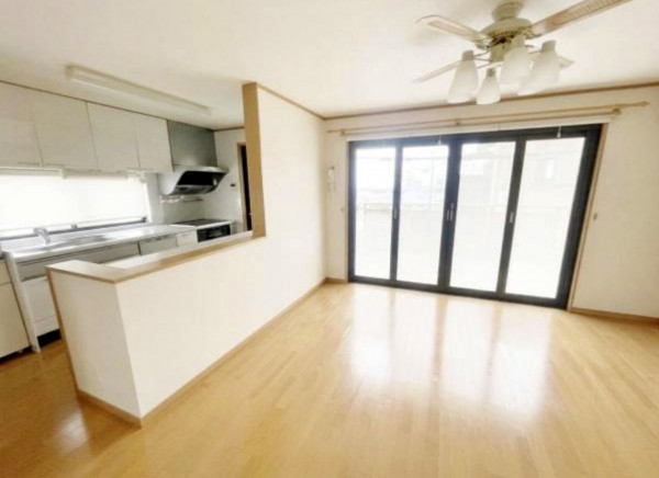 池田市五月丘、中古一戸建ての画像です