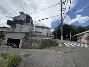 川西市松が丘町、土地の画像です