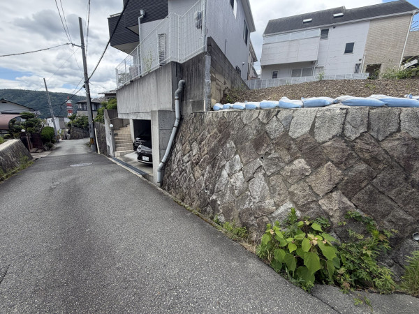 川西市松が丘町、土地の画像です