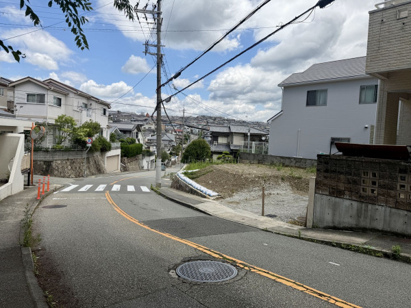 川西市松が丘町、土地の画像です