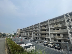 池田市五月丘、マンションの画像です