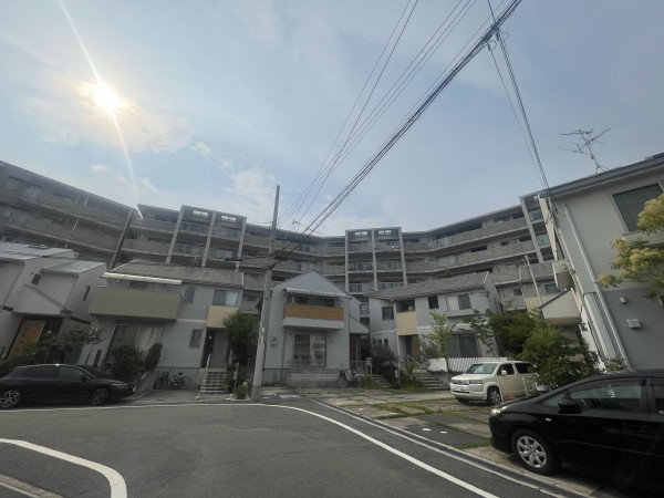 池田市五月丘、マンションの画像です