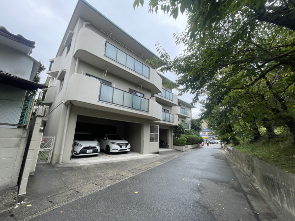 池田市天神、マンションの画像です