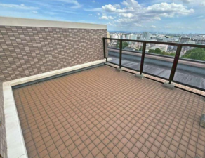 川西市花屋敷、マンションの画像です