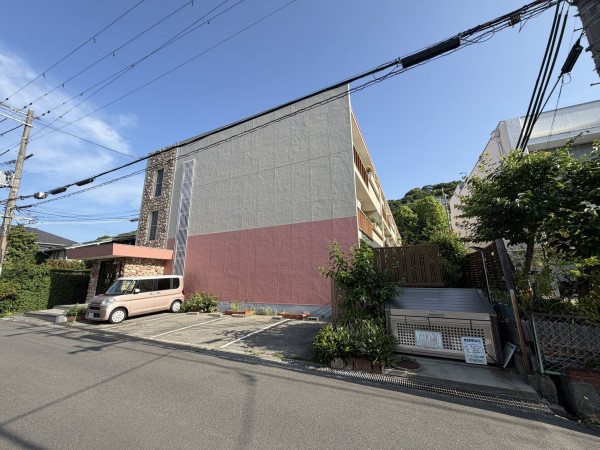 宝塚市雲雀丘、マンションの画像です