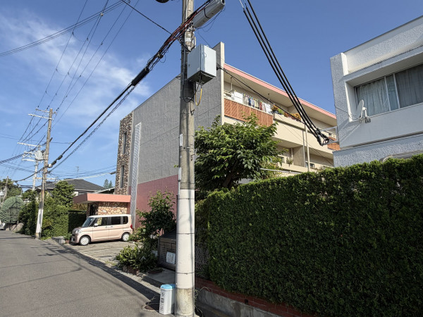 宝塚市雲雀丘、マンションの画像です