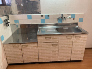 東大阪市日下町、中古一戸建てのキッチン画像です