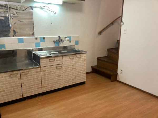 東大阪市日下町、中古一戸建てのキッチン画像です