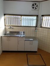 東大阪市日下町、収益物件/住宅のキッチン画像です
