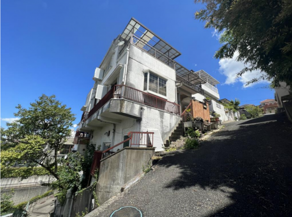 東大阪市東石切町、中古一戸建ての外観画像です