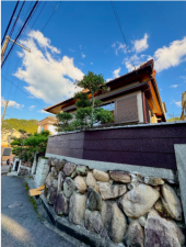 東大阪市日下町、中古一戸建ての外観画像です