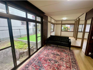 東大阪市日下町、中古一戸建ての居間画像です