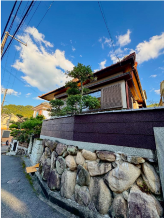 東大阪市日下町、中古一戸建ての外観画像です