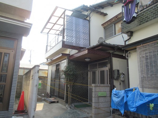 東大阪市中石切町、中古一戸建ての外観画像です