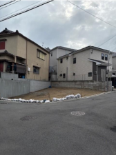 東大阪市日下町、土地の前面道路を含む現地写真画像です