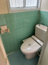 東大阪市善根寺町、中古一戸建てのトイレ画像です