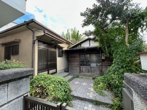 東大阪市東石切町、中古一戸建ての外観画像です