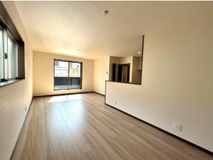 東大阪市日下町、新築一戸建ての居間画像です