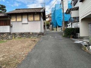 東大阪市東石切町、土地の前面道路を含む現地写真画像です