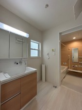 東大阪市北石切町、新築一戸建ての洗面画像です