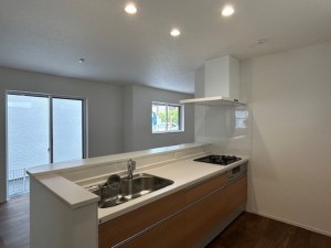 東大阪市北石切町、新築一戸建てのキッチン画像です