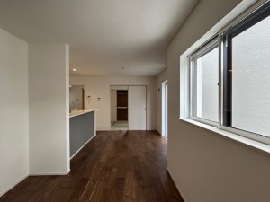 東大阪市北石切町、新築一戸建ての居間画像です