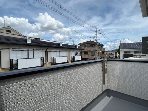 東大阪市北石切町、新築一戸建てのバルコニー画像です