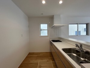 東大阪市北石切町、新築一戸建てのキッチン画像です