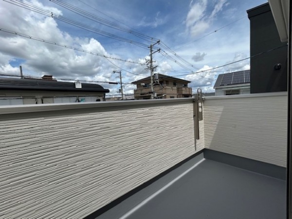 東大阪市北石切町、新築一戸建てのバルコニー画像です