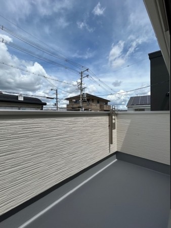 東大阪市北石切町、新築一戸建てのバルコニー画像です