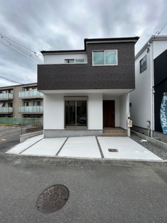東大阪市東石切町、新築一戸建ての外観画像です