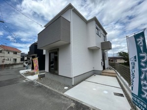 東大阪市東石切町、新築一戸建ての画像です