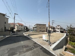 東大阪市東石切町、新築一戸建ての前面道路を含む現地写真画像です