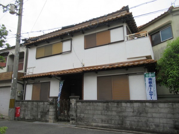 東大阪市東石切町、中古一戸建ての外観画像です