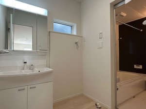 東大阪市中石切町、新築一戸建ての画像です