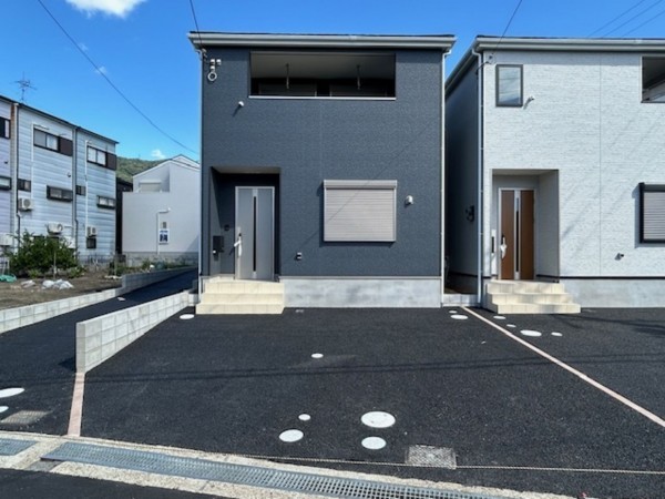 東大阪市中石切町、新築一戸建ての画像です